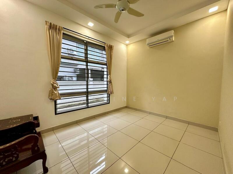 Untuk Dijual - Taman Sri Pulai Perdana 2, Double Storey Superlink Semi-D for Sale