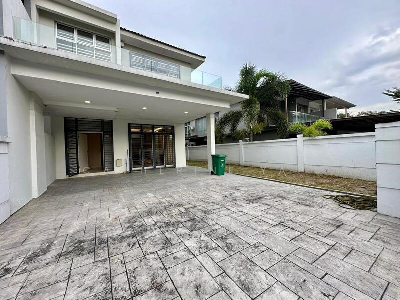 Untuk Dijual - Taman Sri Pulai Perdana 2, Double Storey Superlink Semi-D for Sale