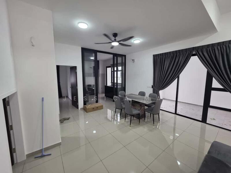 For Rent - Bromborough 30’x60