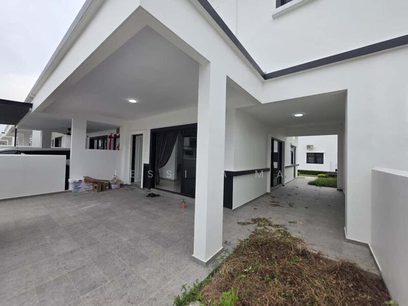 For Rent - Bromborough 30’x60