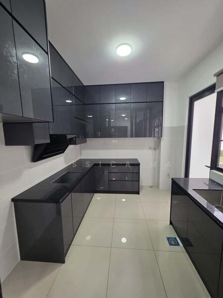 For Rent - Bromborough 30’x60