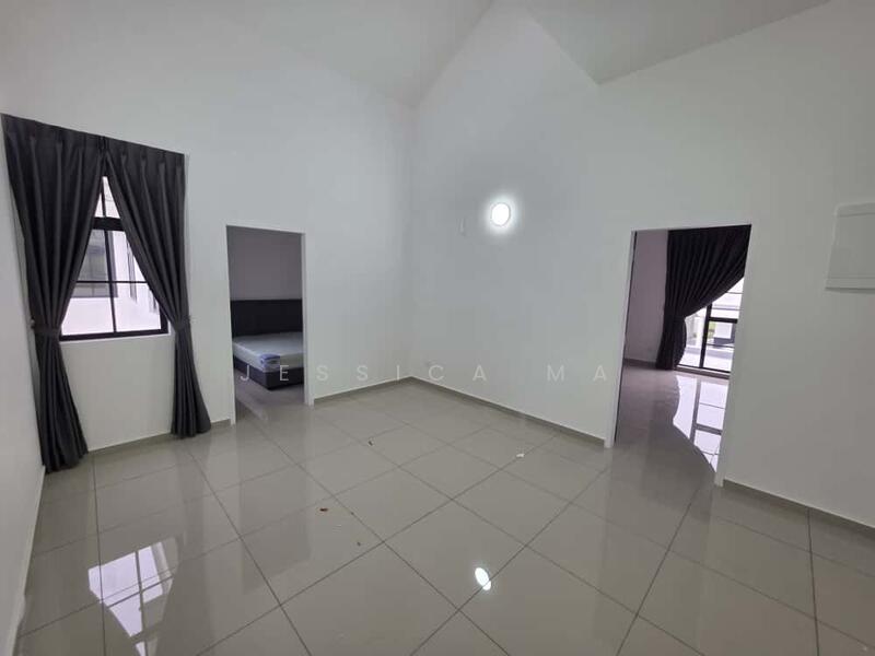 For Rent - Bromborough 30’x60