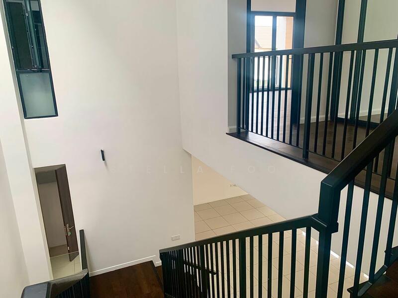 For Sale - SERENIA AQILA