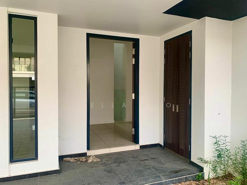 For Sale - SERENIA AQILA