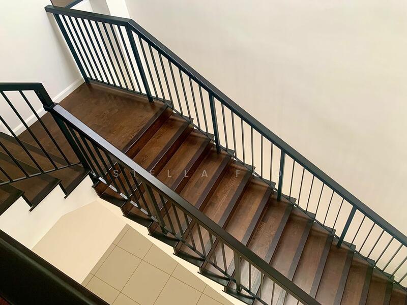 For Sale - SERENIA AQILA