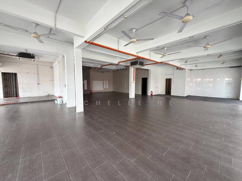 For Rent - Nusa Bestari/ Jalan Jati/ Shoplot For Rent