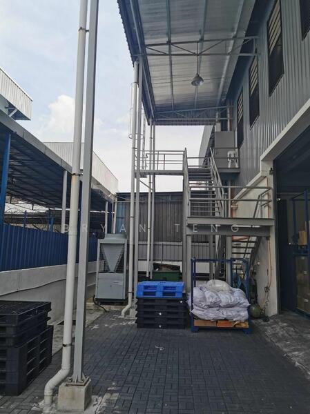 Untuk Disewa - FACTORY SEMI-DECTACHED RENT AT KAWASAN INDUSTRIAL RINGAN JURU GOOD CONDITION CORNER UNIT WORTH RENT