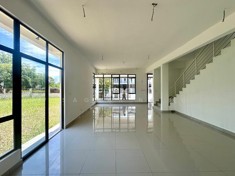 For Sale - Terraced House at M Residence