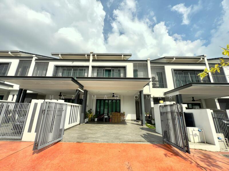 For Sale - [Facing Open - 24x80] 2 Storey Superlink Terrace Temasya Legasi, Glenmarie Shah Alam