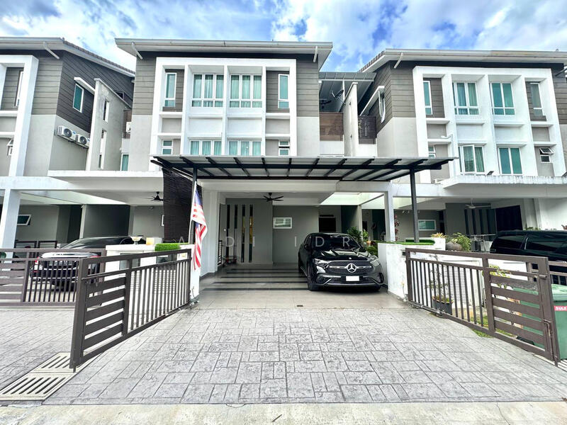 For Sale - Tiara South