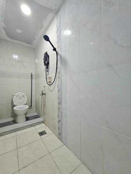 For Sale - Ros Merah