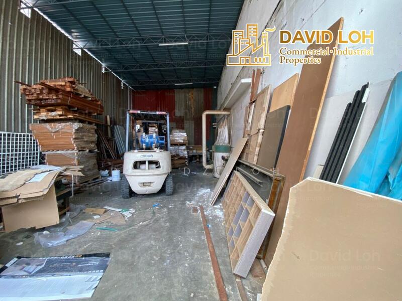 Untuk Dijual - 【FREEHOLD】Juru 1.5 Storey Semi-Detached Factory For Sale