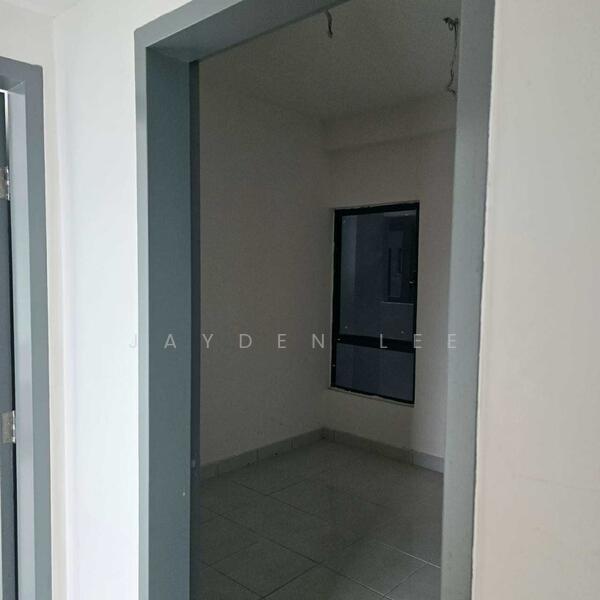 Untuk Dijual - E Island Lake Haven