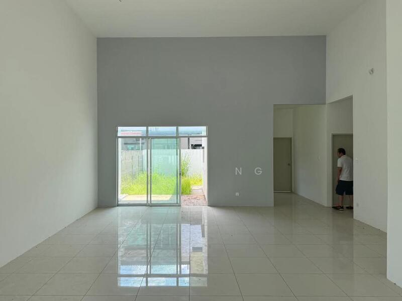 For Sale - Yarra Park