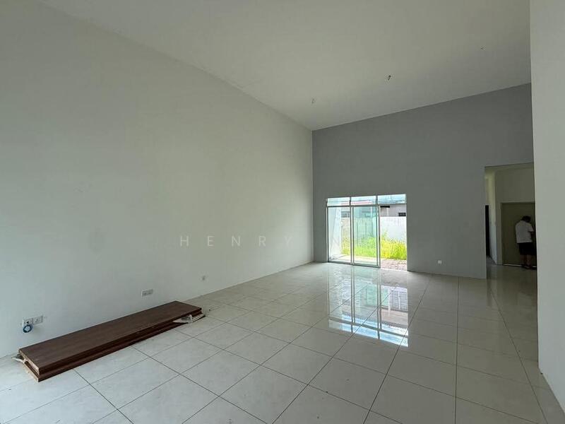 For Sale - Yarra Park