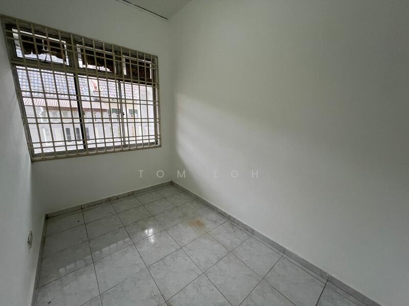 Untuk Disewa - Taman Pulai Utama