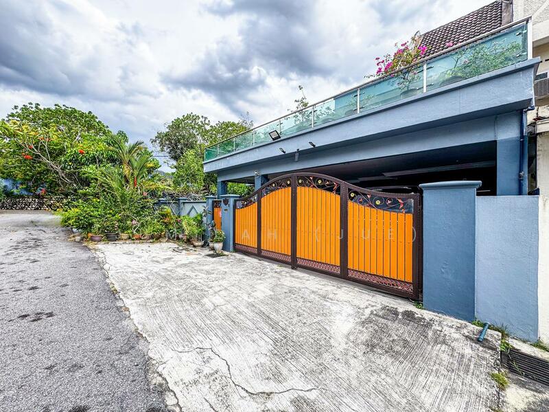 Corner Lot Double Storey, Taman Kosas Ampang