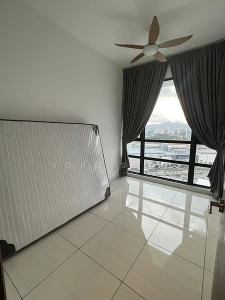 Condominium for Sale at Queens Residences Q1 @ Queens Waterfront - Yong Sern - Bedroom - PropertyGuru.com.my