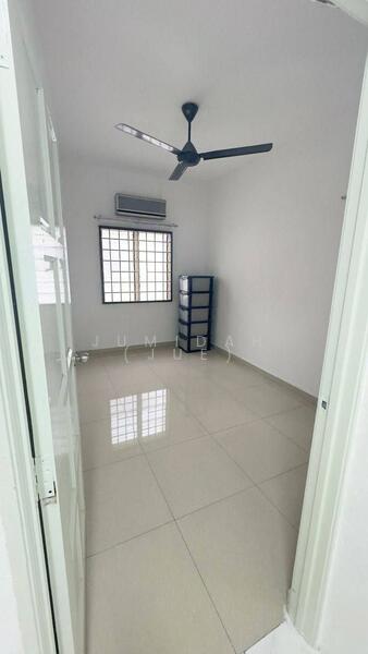 End Lot Double Storey Taman Klang Utama, Klang