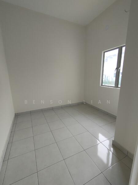 For Sale - Hillpark @ The Palm