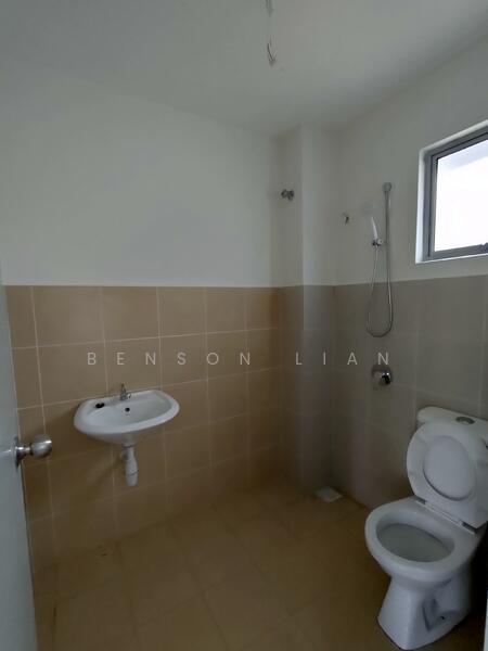 For Sale - Hillpark @ The Palm