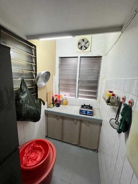 Untuk Disewa - Taman Daya