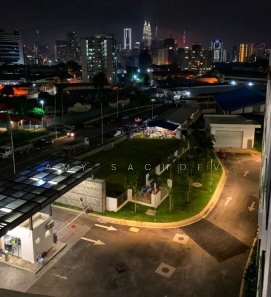 Kondominium untuk Dijual di Platinum Splendor Residence - Amy Sachdev - PropertyGuru.com.my