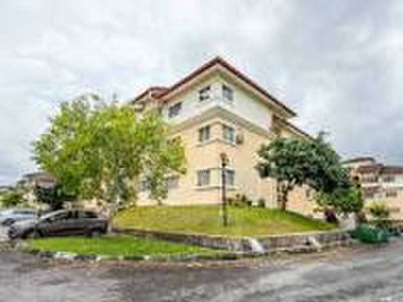 Apartment for Sale at Vista Seri Putra - WL Wan - Exterior - PropertyGuru.com.my