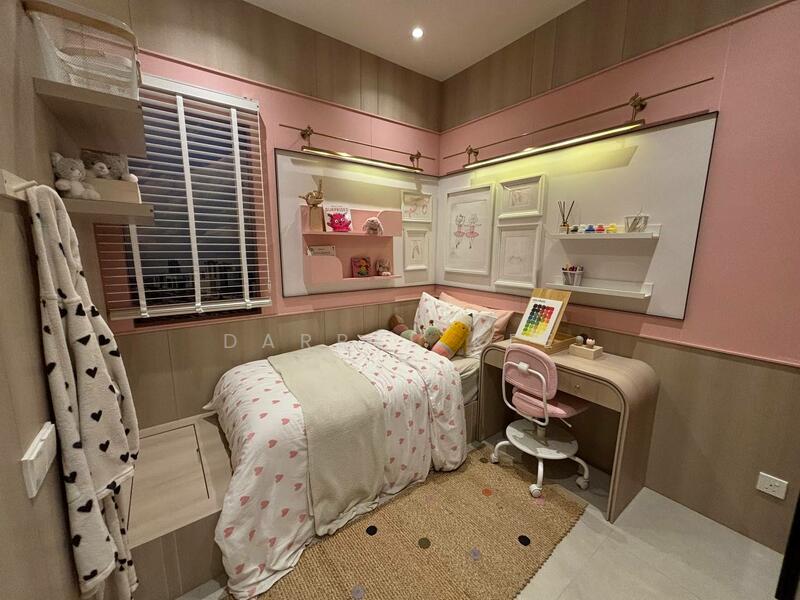 For Sale - The Asteriaz