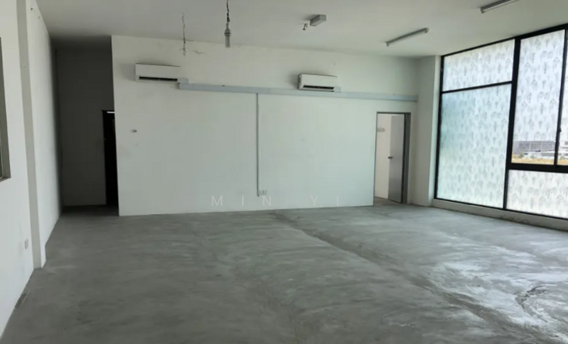 Untuk Disewa - 1.5-Storey Cluster Factory for Rent at Setia Business Park, Johor