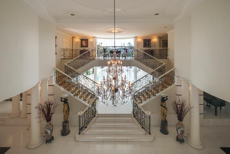 Untuk Dijual - U Thant