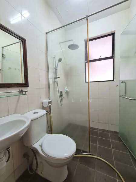 Rumah Berkembar untuk Dijual di Batu 9 (Cheras) - Ken Lew - Bathroom - PropertyGuru.com.my