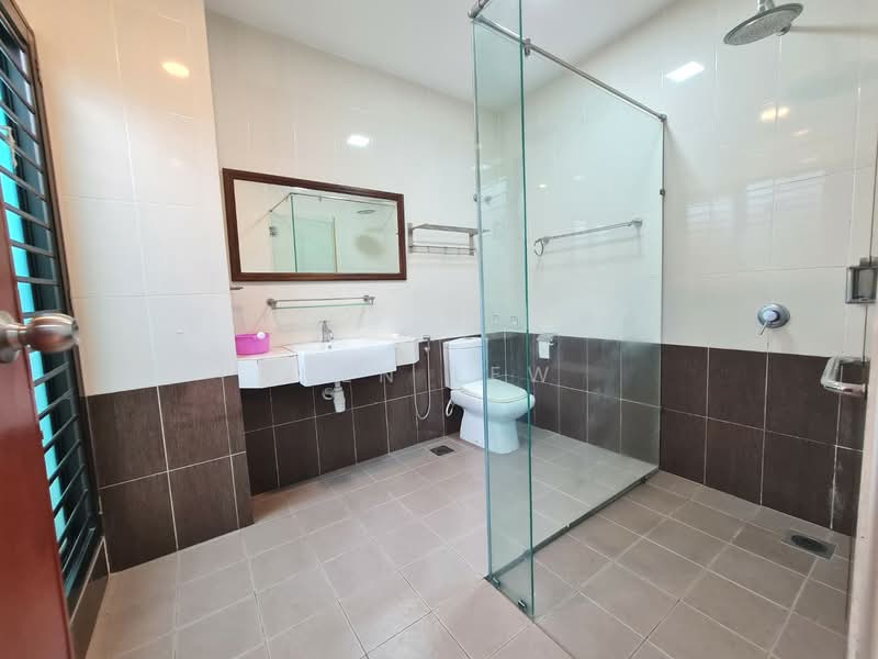 Rumah Berkembar untuk Dijual di Batu 9 (Cheras) - Ken Lew - Bathroom - PropertyGuru.com.my