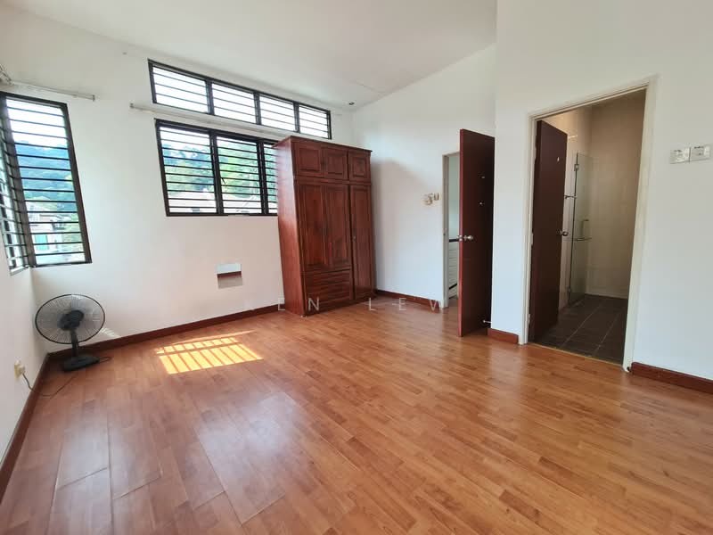 Rumah Berkembar untuk Dijual di Batu 9 (Cheras) - Ken Lew - Bedroom - PropertyGuru.com.my