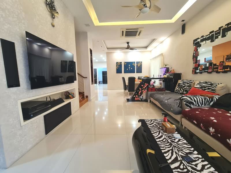 Rumah Berkembar untuk Dijual di Batu 9 (Cheras) - Ken Lew - Living Room - PropertyGuru.com.my