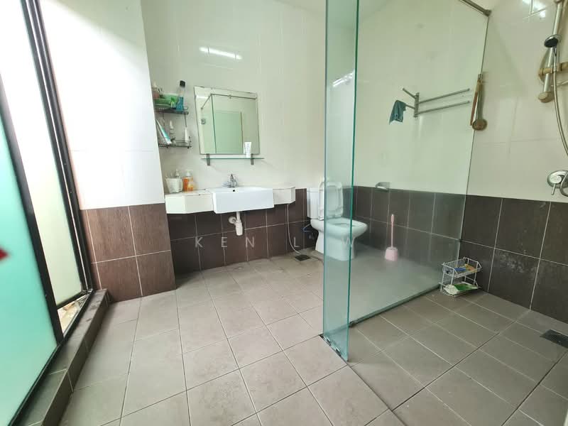 Rumah Berkembar untuk Dijual di Batu 9 (Cheras) - Ken Lew - Bathroom - PropertyGuru.com.my