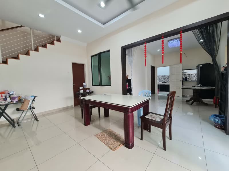 Rumah Berkembar untuk Dijual di Batu 9 (Cheras) - Ken Lew - Dining Room - PropertyGuru.com.my