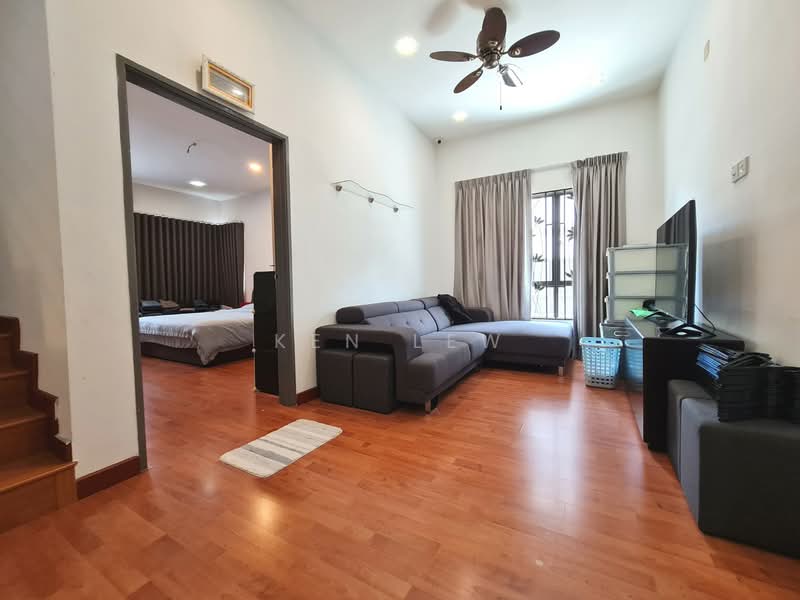 Rumah Berkembar untuk Dijual di Batu 9 (Cheras) - Ken Lew - Living Room - PropertyGuru.com.my