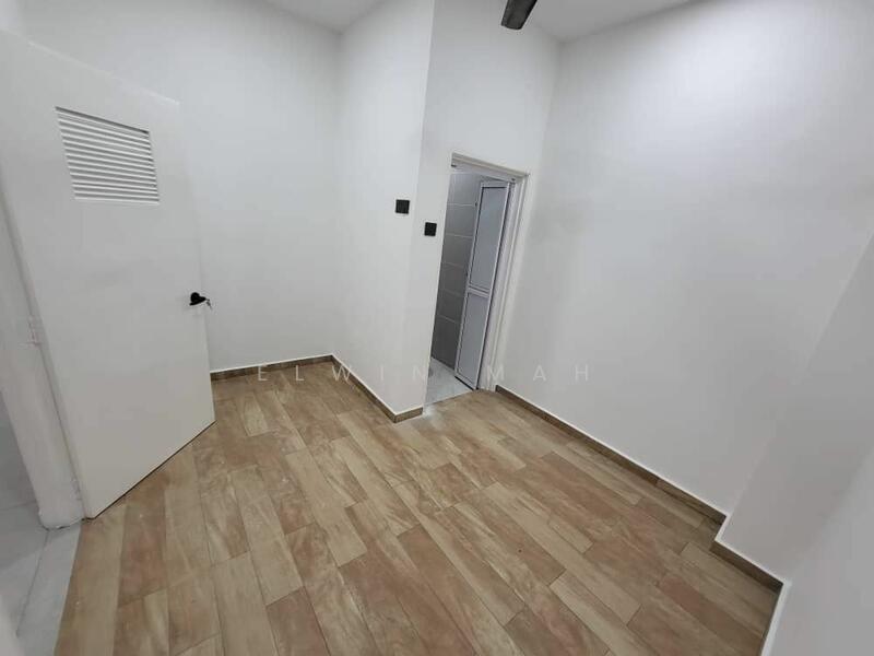 Untuk Dijual - Block 6 @ Bandar Tasik Puteri