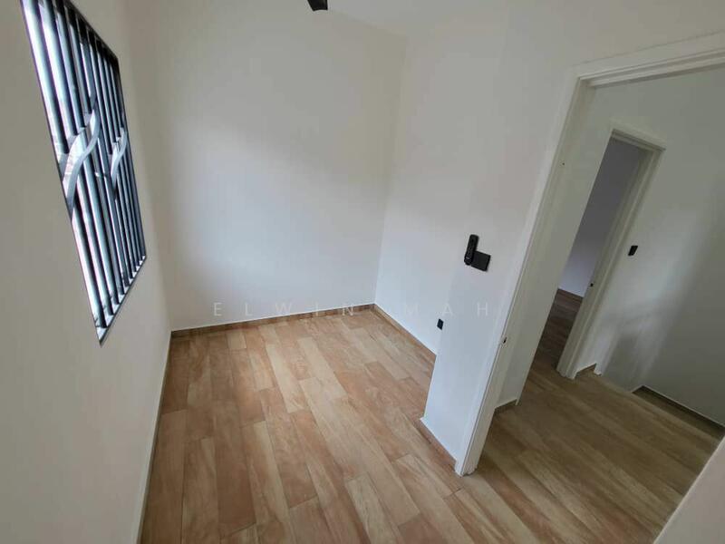 Untuk Dijual - Block 6 @ Bandar Tasik Puteri