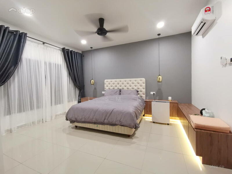 Twin Palms, Sungai Long Bedroom