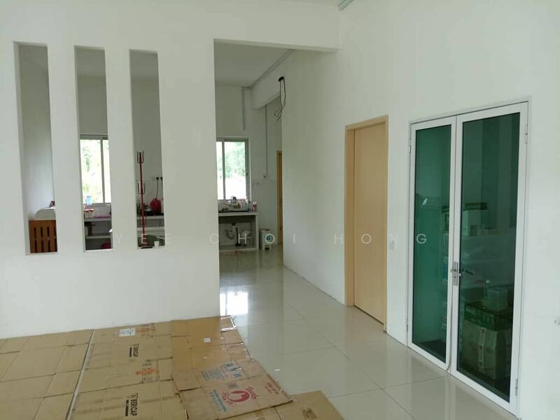 For Sale - Bungalow at Taman Carnation