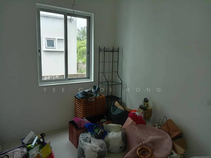 For Sale - Bungalow at Taman Carnation