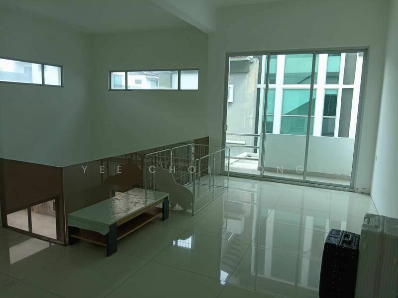 For Sale - Bungalow at Taman Carnation