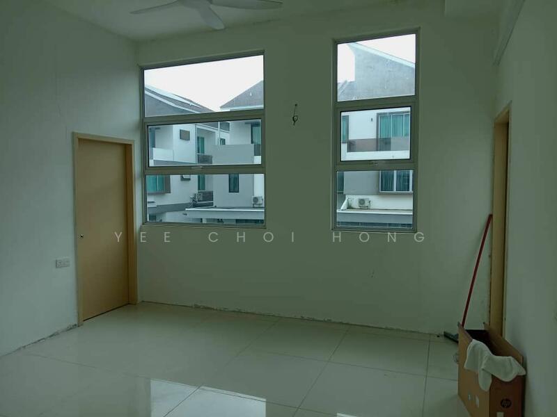 For Sale - Bungalow at Taman Carnation