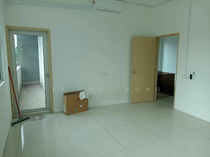 For Sale - Bungalow at Taman Carnation