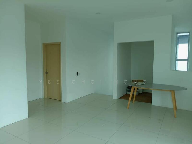 For Sale - Bungalow at Taman Carnation