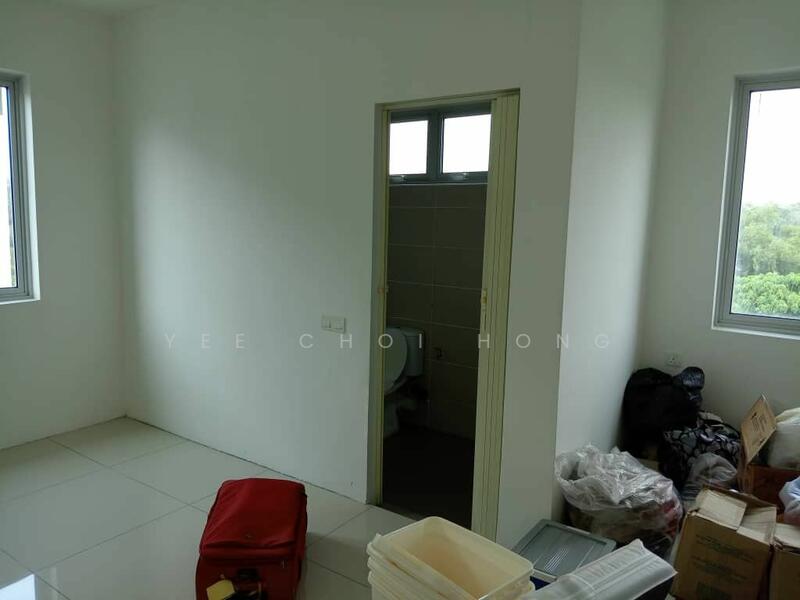 For Sale - Bungalow at Taman Carnation