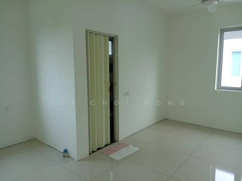 For Sale - Bungalow at Taman Carnation