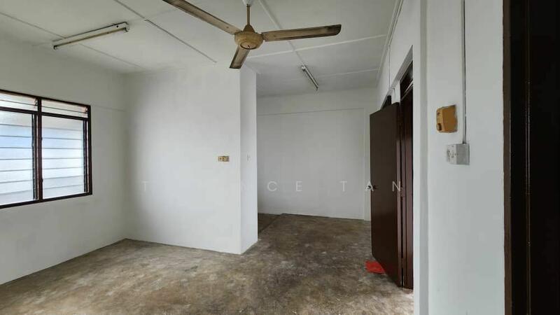 Untuk Disewa - Taman Molek